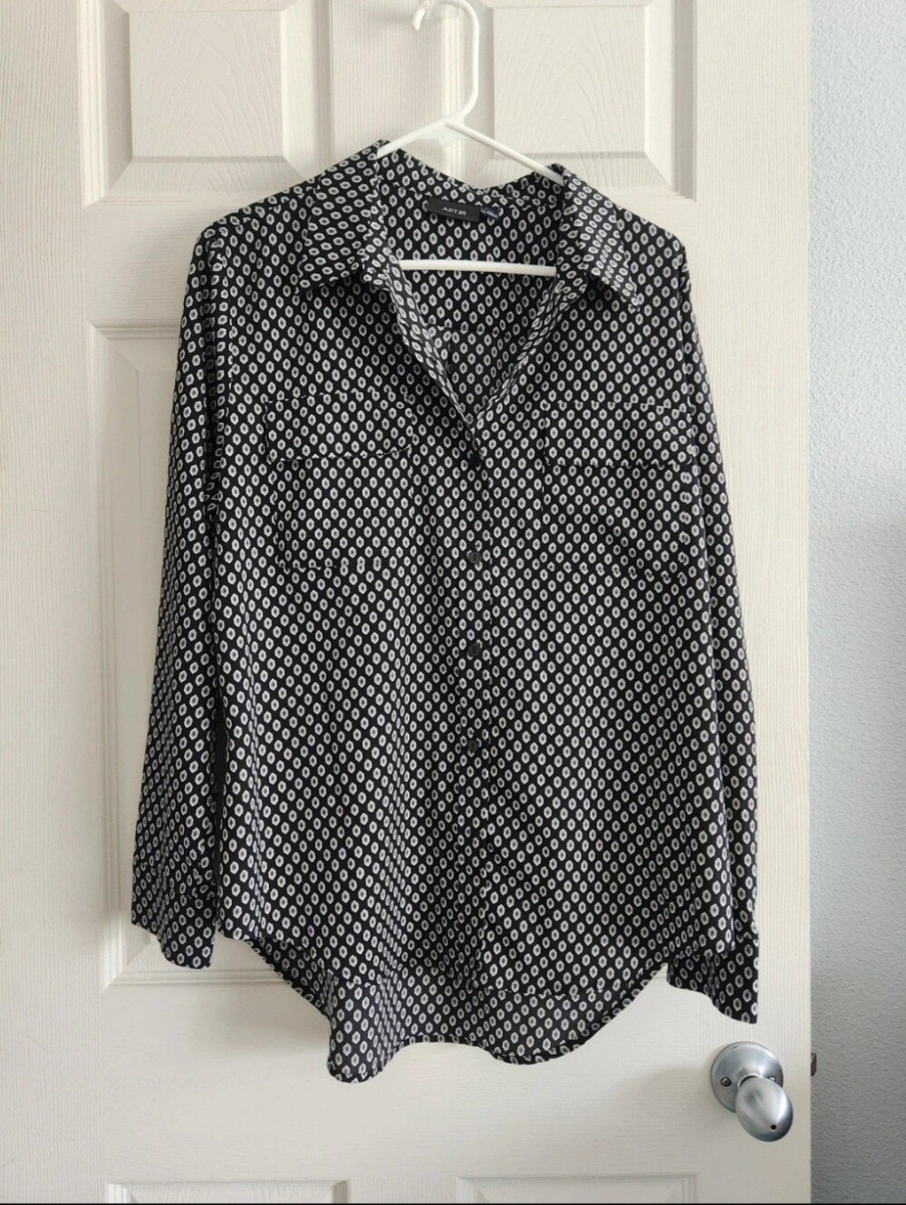 Apt. 9 Women's Geometric Button Down Blouse L